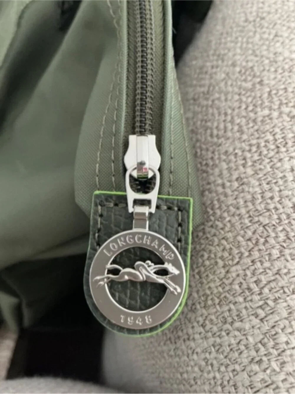 Longchamp Le Pilage Backpack, Size M, forest green